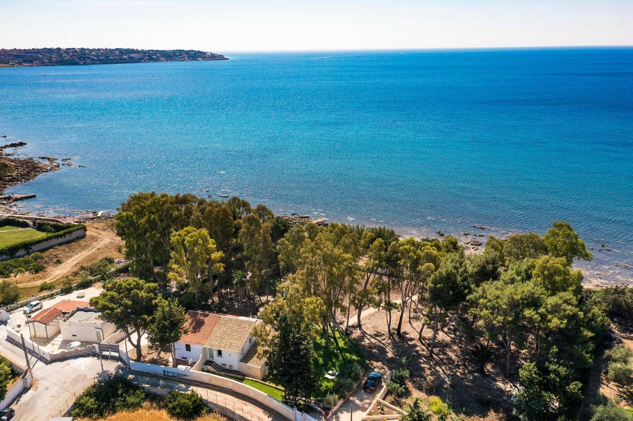Marinella Villa Terrauzza Luaran gambar
